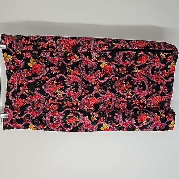 Modcloth Silky Lined Paisley Print Plus Size Skirt w Side Zip & Front Slit - Picture 7 of 17